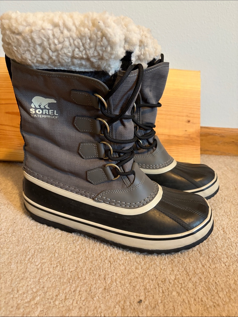 Sorel Gray and Black Women's Winter Waterproof Snow Boots